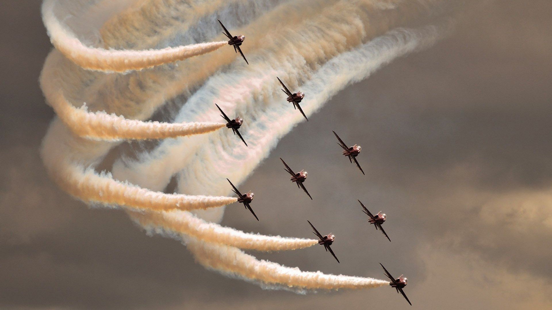 九游网游官网-太阳队锋线火力全面爆发，太阳锋线群