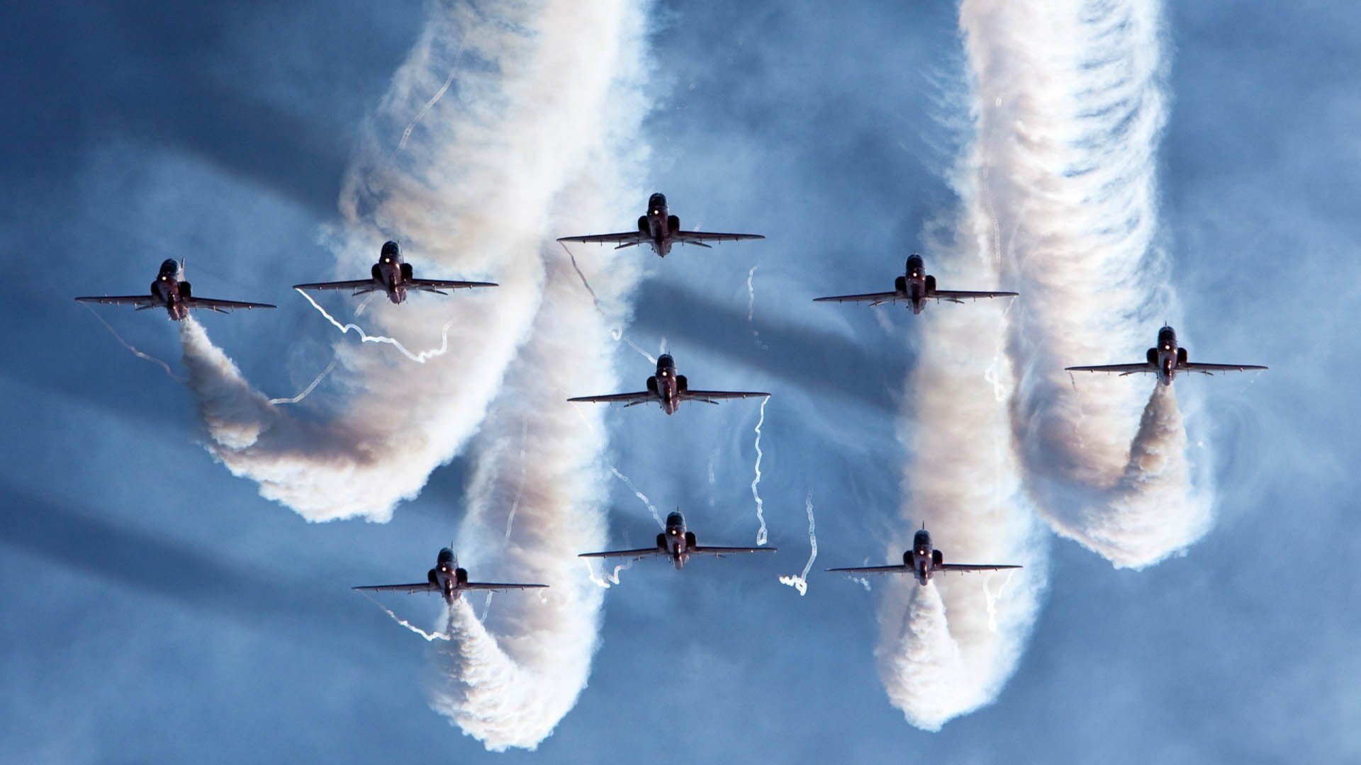 JiuyouAPP下载-德国希望之星梅尔滕斯挑战长距离极限